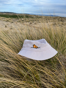 Seersucker lightweight adjustable buckets x Angus and Grace Go Golfing